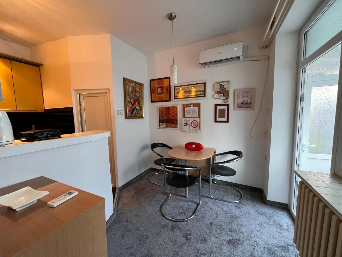 Cute Little Apartment Belgrade Exterior photo